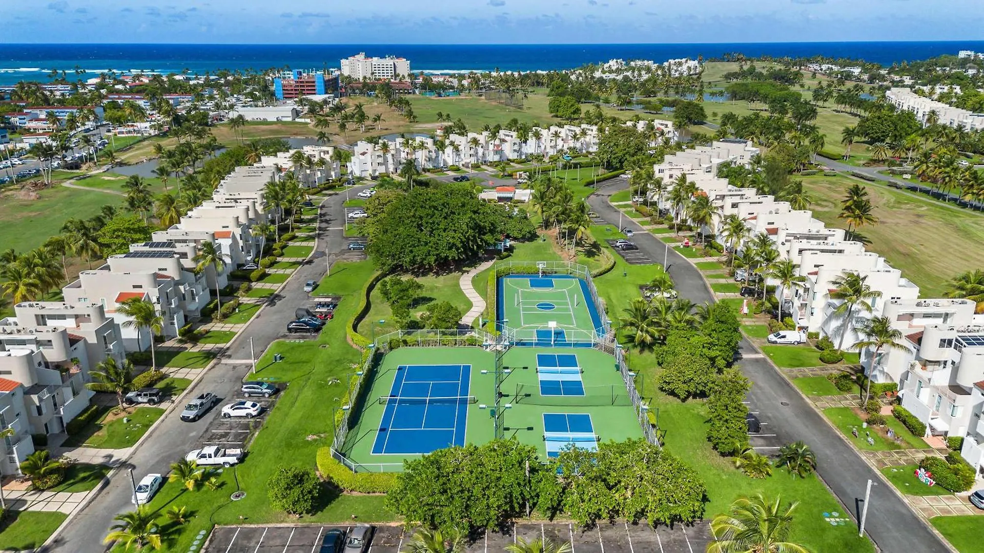 4 Bedroom -Villa Seabreeze At Villas De Golf Dorado