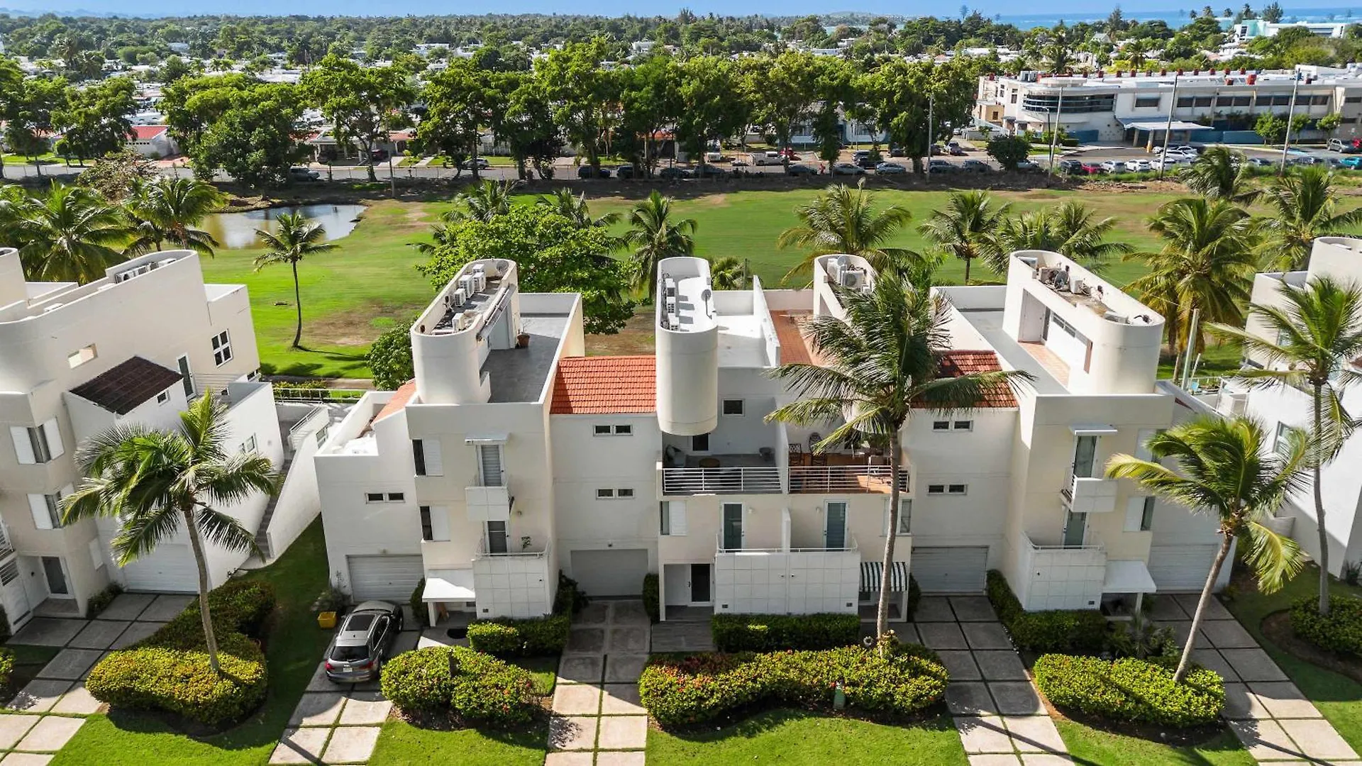 4 Bedroom -Villa Seabreeze At Villas De Golf Dorado Puerto Rico