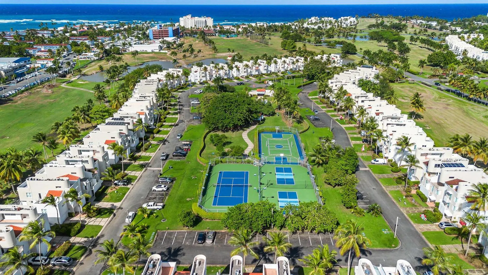 4 Bedroom -Villa Seabreeze At Villas De Golf Dorado 0*,  Puerto Rico