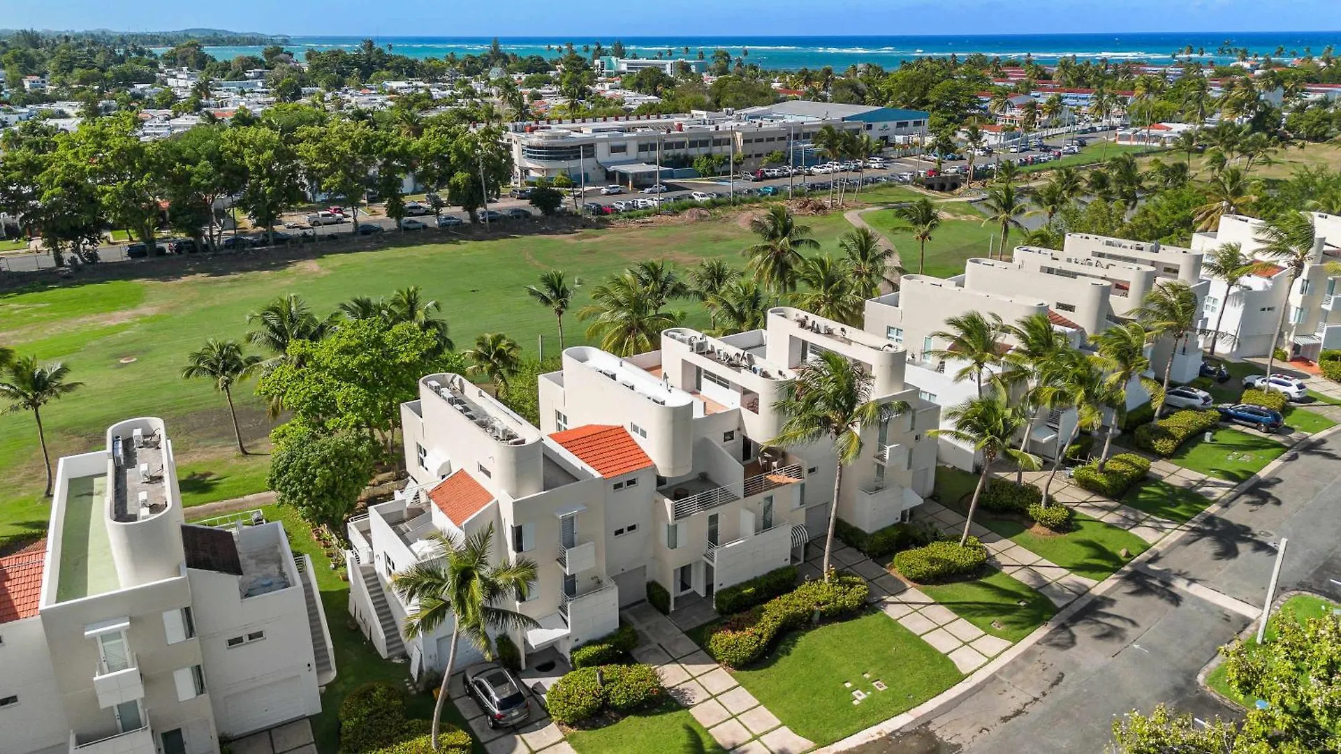 4 Bedroom -Villa Seabreeze At Villas De Golf Dorado