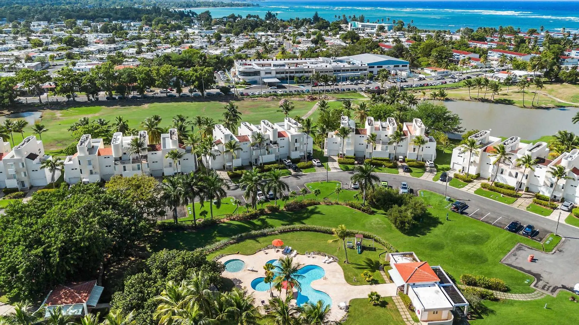 4 Bedroom -Villa Seabreeze At Villas De Golf Dorado Puerto Rico