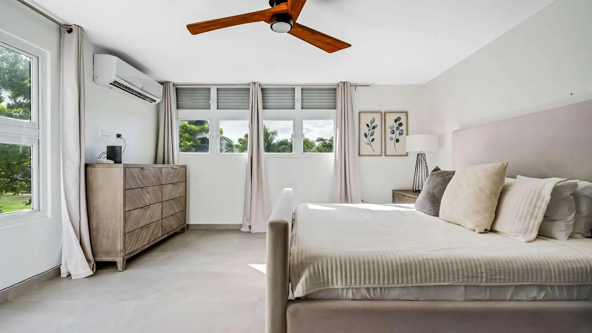 4 Bedroom -Villa Seabreeze At Villas De Golf Dorado 0*,