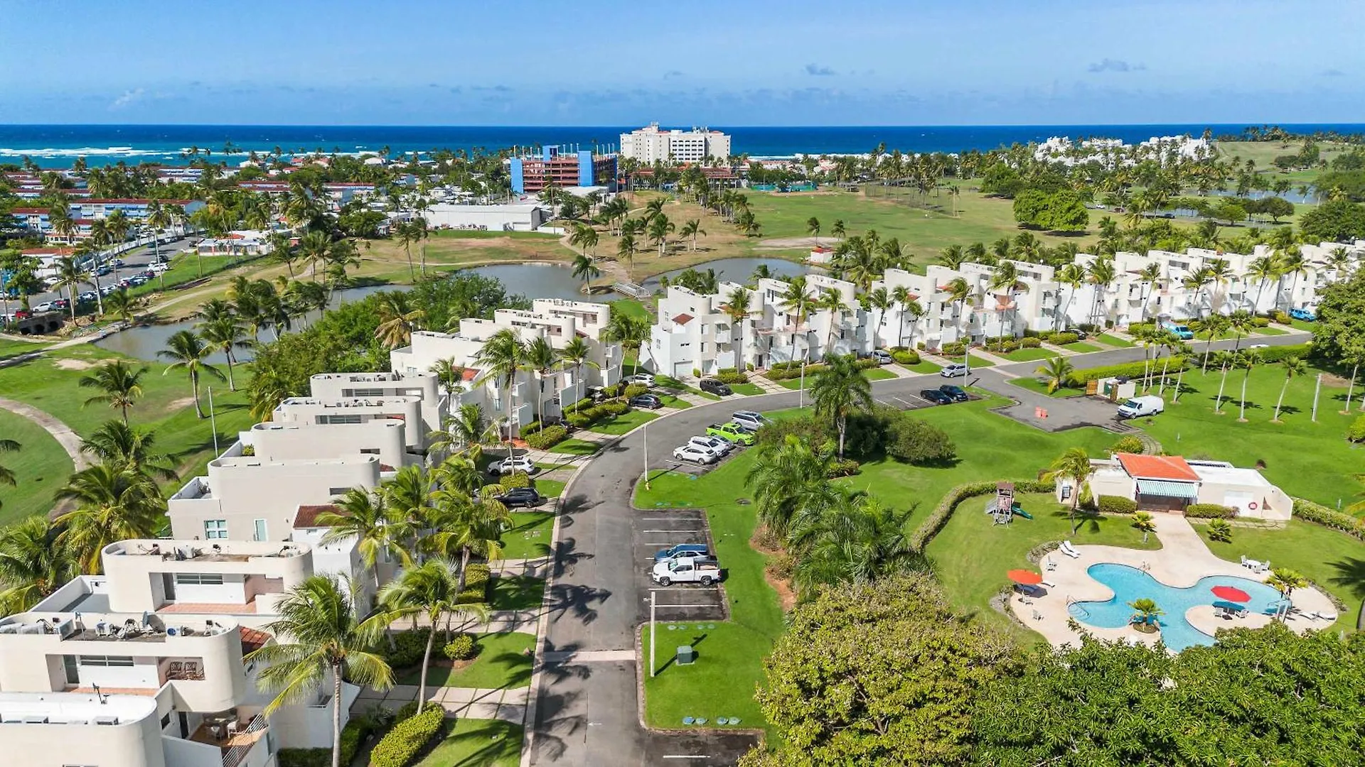 4 Bedroom -Villa Seabreeze At Villas De Golf 多拉多